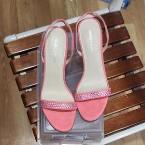 Marc Fisher Coral Sandals with Rhinestone Detail Heels Size 8